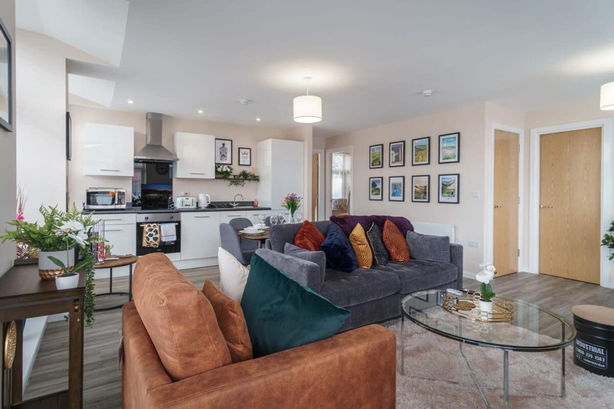 2 Bedroom Modern Apartment In Manchester Exterior photo